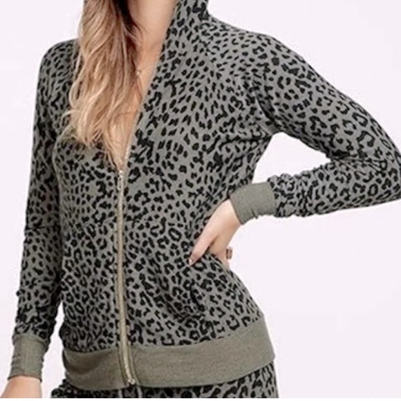 Chaser Tops Chaser Cozy Leopard Animal Print Zip Up Hoodie